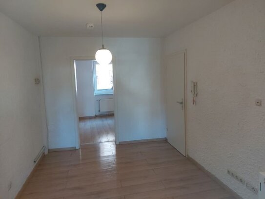 Schöne 2 Zimmer Wohnung sucht ruhigen Mieter