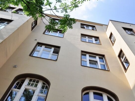 Großzügige 2 Zimmer-Wohnung am Leopoldplatz