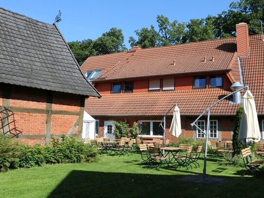 Hackfeld´s Dorfkrug - historische Gaststätte mit Saalbetrieb in Klein Ippener