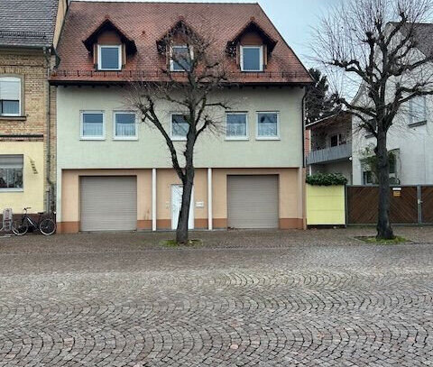 Zweifamilienhaus in gepflegtem Zustand im altem Ortskern von Waghäusel-Kirrlach