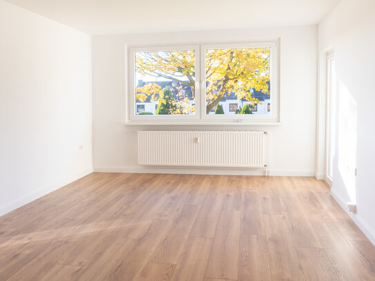 Erstbezug nach Renovierung: 3-Zimmer Wohnung mit Balkon