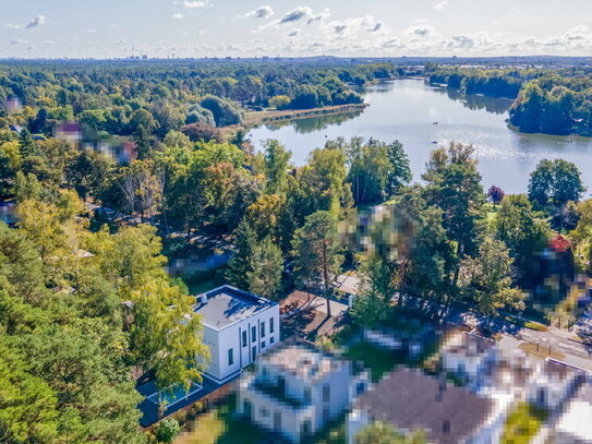 Exklusiver Neubau am See - möblierte, große Villa mit Pool