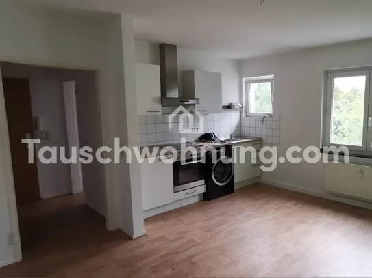 [TAUSCHWOHNUNG] Biete 2 Zimmer inkl. Wohnküche + Balkon gg. größer