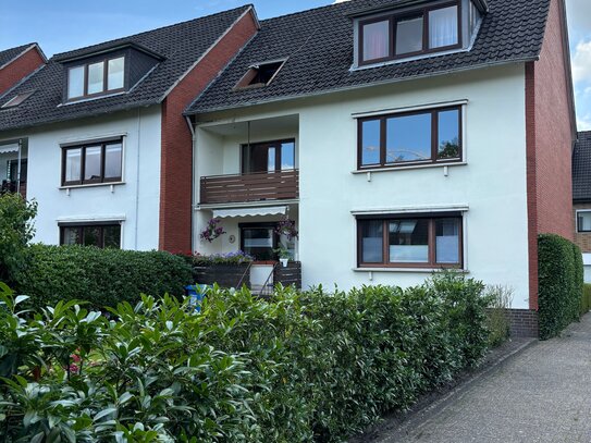 Helle gut geschnittene OG-Wohnung mit West-Balkon