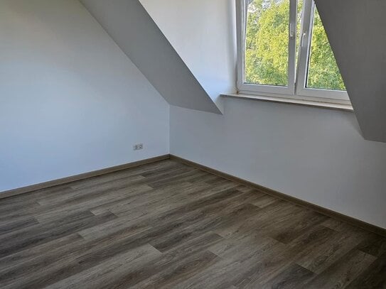 Schöne 2 Zimmer Wohnung mit Einbauküche und Gartenmitbenutzung in Kölpinsee OT Loddin zu vermieten