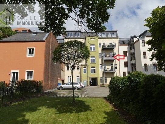 Zentrumsnahe 3-R-Wohnung, Küche mit sonnigem Balkon, Garten, abgeschl. PKW-Stellplätze im Hof