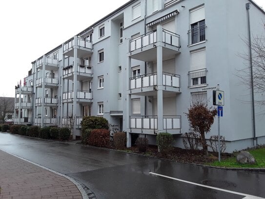 2 Zimmer Mietwohnung mit TG-Stellplatz und Straßenbahnanschluss in Weil am Rhein / Friedlingen