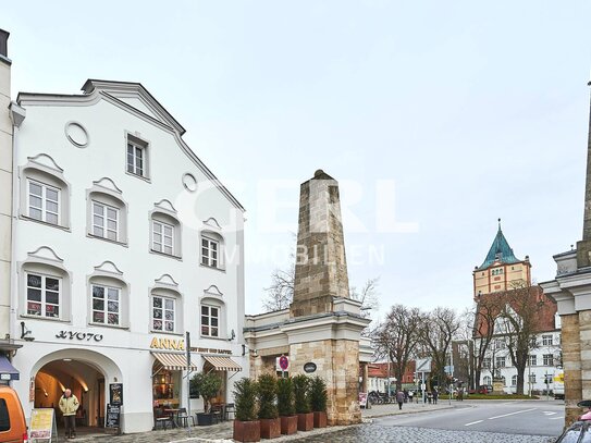 Gewerbe-/ Bürofläche / Showroom im historischen Stadthaus direkt am Stadtplatz