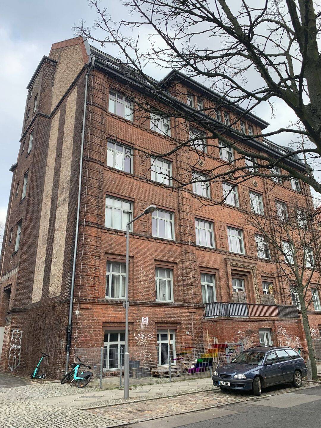 Kleine Wohnung im ehemaligem Studentenwohnheim - Photo 1