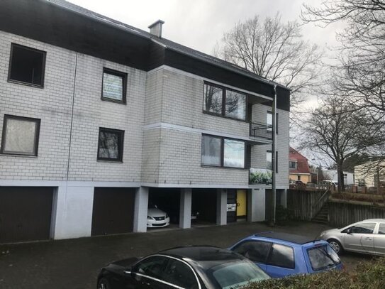 Schöne 2 Zi Wohnung mit Terrasse