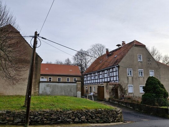 idyllisch gelegener Bauernhof mit Nebengelass zwischen Nossen und Meißen