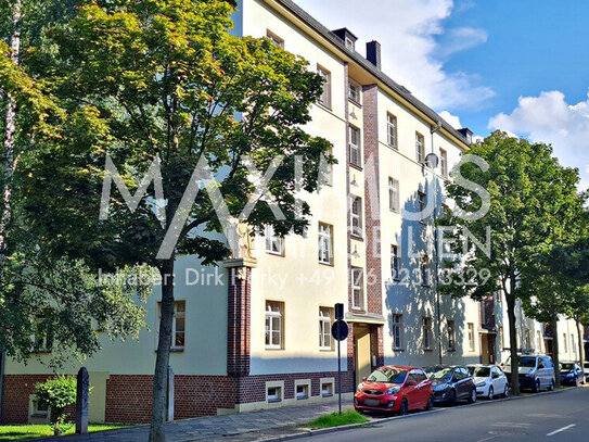 Über 6,5% Rendite - Sehr gepflegte 3-Raum Maisonette - Wohnung mit Balkon in Zwickau