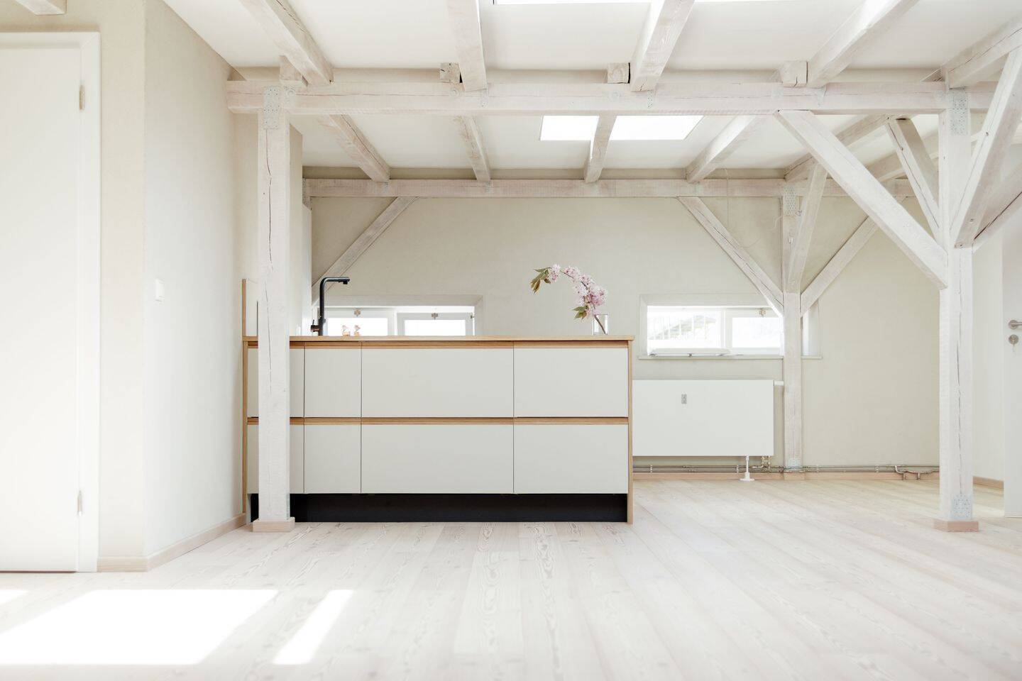 2 Zimmer Dachgeschosswohnung, ruhig und hell in Berlin Prenzlauer Berg - Photo 1