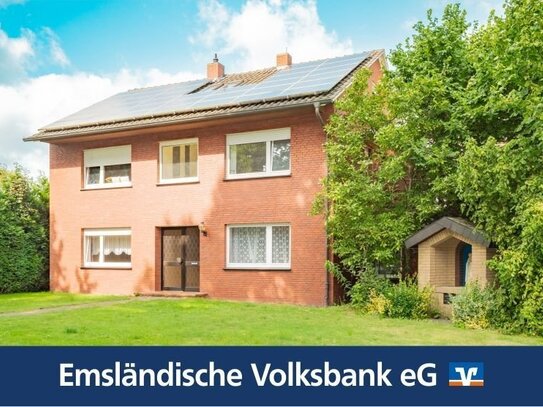 Schönes Zweifamilienhaus mit Wintergarten, überd. Dachterrasse & PV-Anlage in Twist/Bült