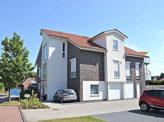 Moderne Eigentumswohnung im Dachgeschoss mit großzügiger Raumaufteilung sowie Südbalkon in beliebter Wohnlage von Bad Z…