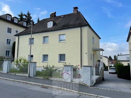 Zweifamilienhaus / Wohn- und Geschäftshaus mit Büro, Werkstatt und Lager