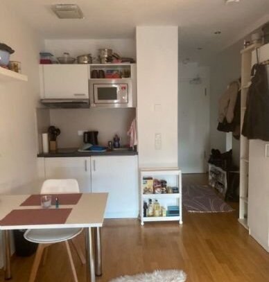 STUDENTEN/AZUBIS - helles 1 Zimmer Appartment möbliert - 90478 Nürnberg