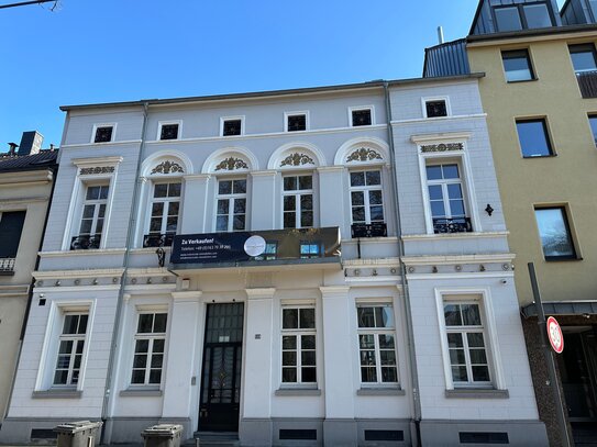 Historisches spätklassizistisches herrschaftliches Haus am Ostwall zu verkaufen!