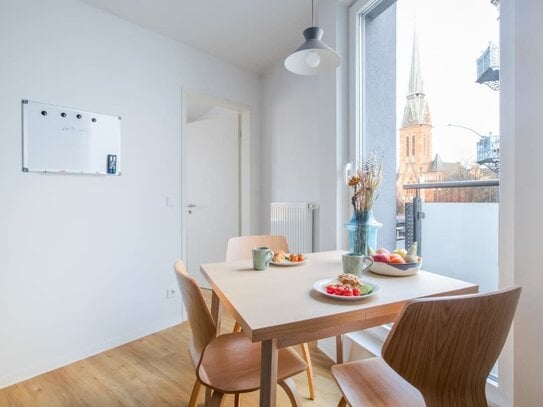 Stylisches Zimmer in Co-Living-Apartment (inkl. Reinigungsservice, Internet, Anmeldung etc.)