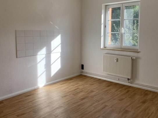 Moderne 3-Zimmerwohnung mit Wohnküche und Tageslichtbad mit Wanne!