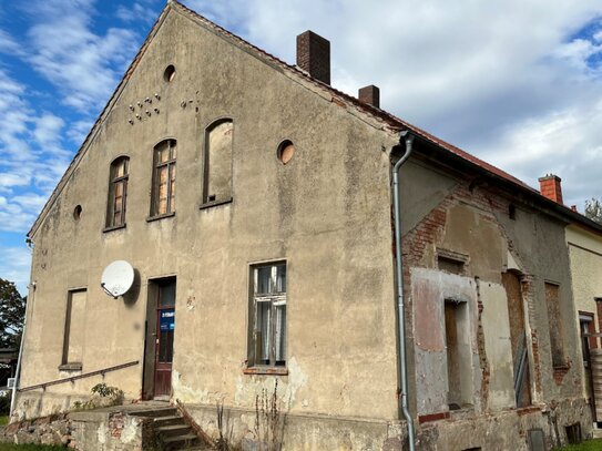 Renovierungsbedürftige Doppelhaushälfte in Grapzow