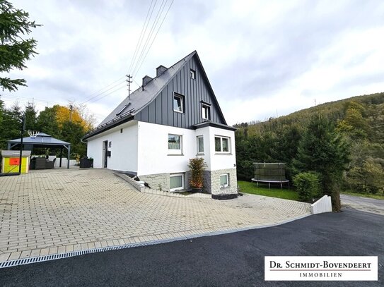 Familienfreundlichen Einfamilienhaus in ruhiger Lage von Haiger/Offdilln! Mit Garten und Garage!