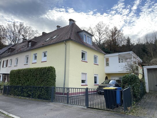 Charmantes Reihenendhaus mit großem Garten!