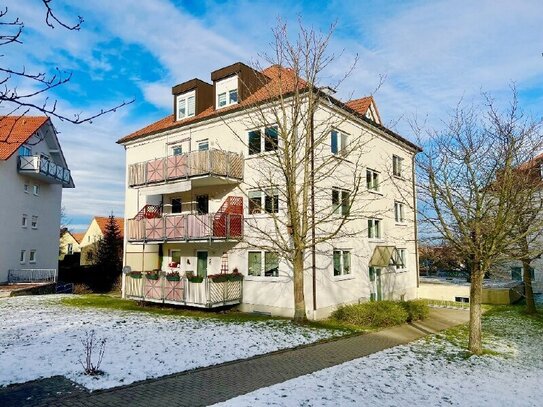 HELLE 3-RAUM WOHNUNG MIT SÜD-BALKON IN RUHIGER WOHNPARKANLAGE