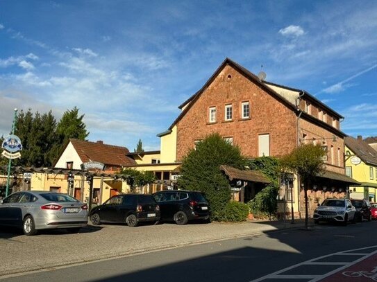 Großes Traditionsgasthaus mit Apartments und Wohnungen zu verkaufen