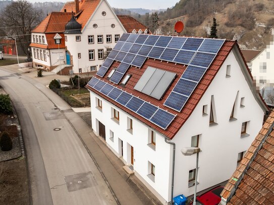 Charmantes, kernsaniertes Einfamilienhaus in Gutenstein - Wohnen inmitten von Ruhe und Natur