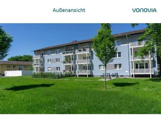 Aufgepasst: Renovierte 2,5 Raum Wohnung im Erdgeschoß mit eigenem Mietergarten!