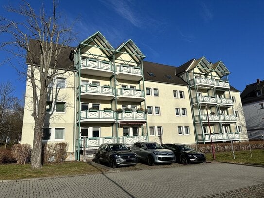 Schöne 4-Raum-Maisonettewohnung mit Balkon, 2 Stpl., Tageslichtbad, Gäste-WC und EBK!