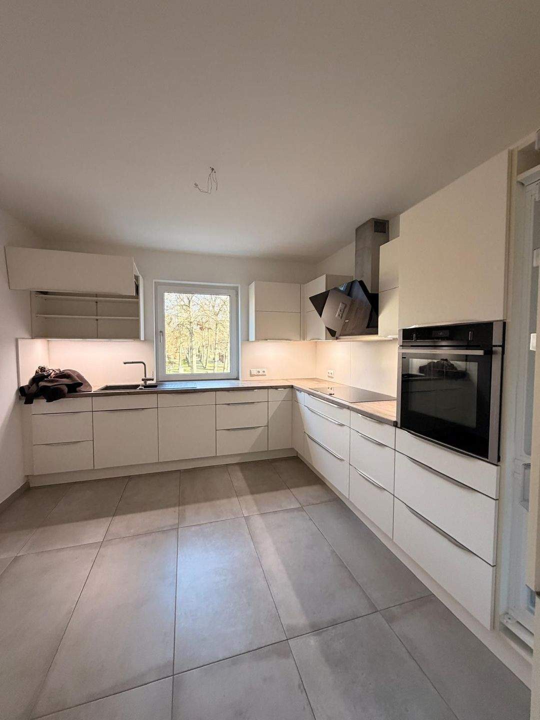 Schöne 4-Zimmerwohnung in einer Stadtvilla - moderne & hochwertige Ausstattung - Photo 1