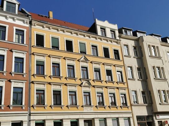 4 Raum Wohnung mit viel Platz zum Entfalten und 2 Balkonen in Gohlis-Süd...