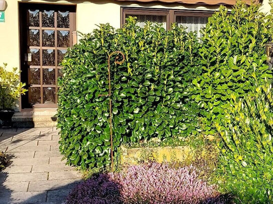 Reihenmittelhaus mit Garten und Garage