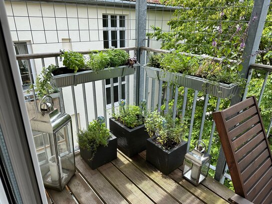 2-Zimmer Dachgeschosswohnung am Walchenseeplatz mit Balkon für Einzelperson - Hunde willkommen!