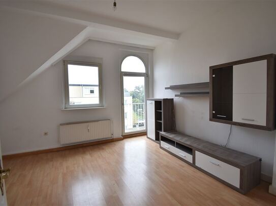 Ab sofort bezugsfrei! 2-Zimmer-Altbau-Whg mit 2 Balkonen & EBK