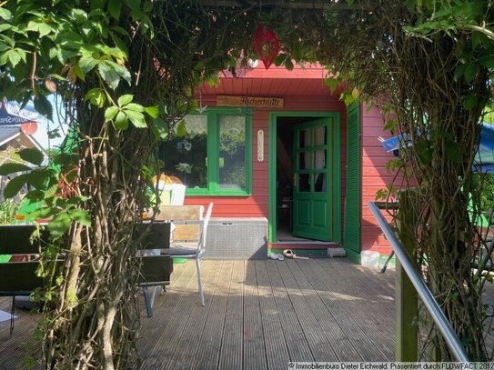 Idyllisches Gartengrundstück (Pacht) bebaut mit einer Finnhütte, Nebengelass in Alleinlage