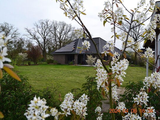 Winkel-Walmdach-Bungalow (2018) in Martfeld-OT