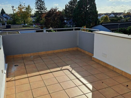 **Gelegenheit! Große Dreiraumwohnung mit Balkon und Garage! KAUFEN statt mieten!***