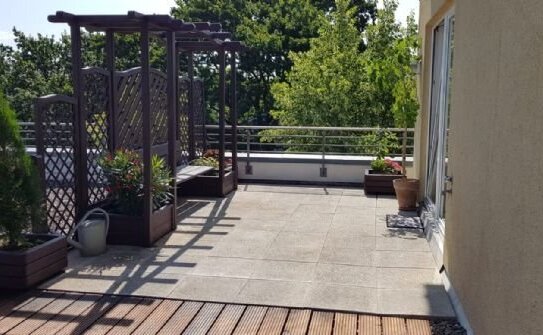 Attraktive Maisonette-Wohnung mit großer Dachterrasse