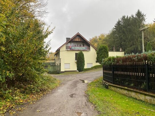 Schöne Wohnung mit großen Balkon in idyllischer und zentraler Lage