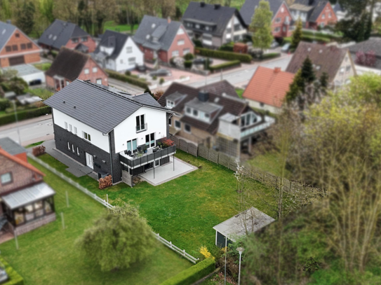 Ostsee: 500 Meter zum Strand - Moderne Wohnung mit großer Terrasse und eigenem Garten