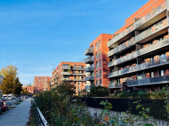 Neuwertige Wohnung mit 3 Zimmern und Balkon in Barmbek