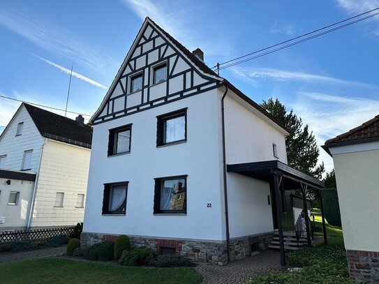 Familienfreundliches Wohnhaus mit schönem Garten