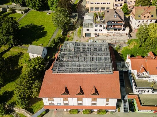 Provisionsfrei: 3 Gewächshäuser auf dem Flachdach eines Parkhauses