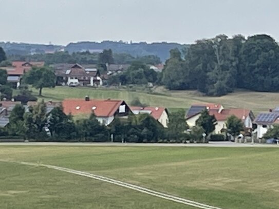 Sonniges und gut geschnittenes Grundstück in Emmering zu verkaufen - ideal für Bauträger