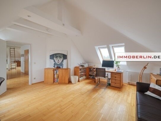 IMMOBERLIN.DE - Toplage! Großzügige Wohnung mit Südloggia, Terrasse + Pkw-Stellplatz