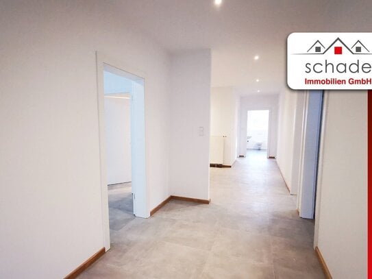 SCHADE IMMOBILIEN - Saniert und quasi barrierefrei! Exklusive 4-Zimmer-Mietwohnung in Plettenberg.