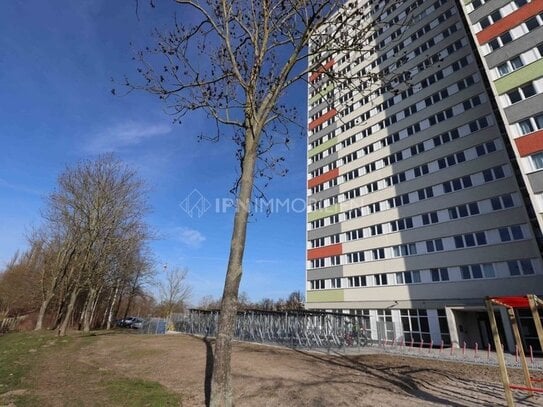 Einziehen oder Vermieten - Sanierte 4 Zimmer Wohnung mit Parkplatz